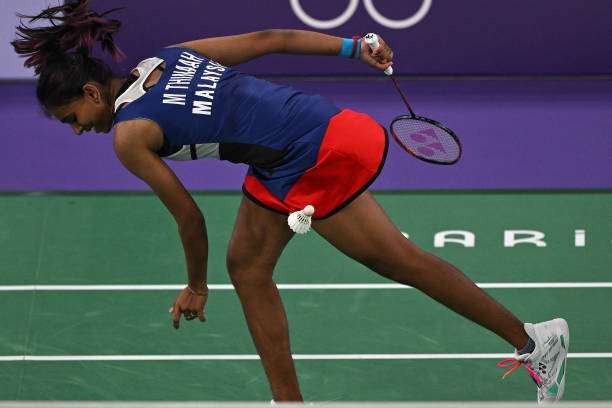 羽毛球發(fā)球戰(zhàn)術(shù)：利用左右晃動(dòng)打亂對(duì)手節(jié)奏