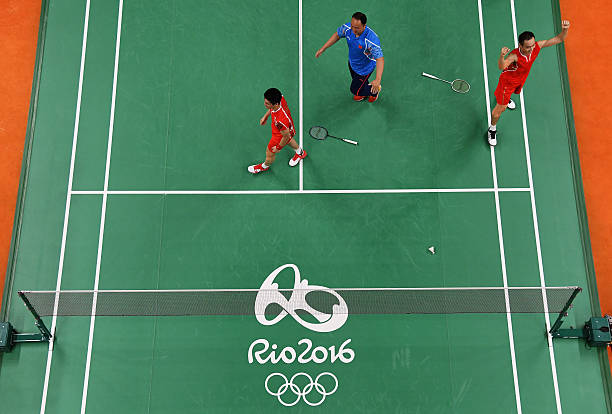 羽毛球步法訓練指南 | 從啟動步到交叉步，全面提升你的移動能力