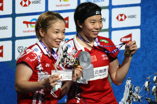 從握拍到扣殺！小學(xué)生羽毛球教學(xué)視頻全集完整版