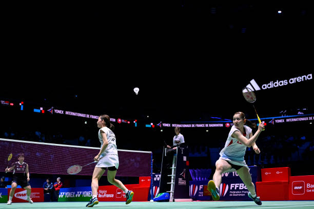 羽毛球單人發(fā)球規(guī)則解析：合法與違例圖解