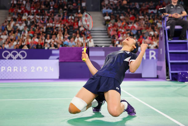 歡樂羽毛球日記：與好友揮拍的600字精彩時光