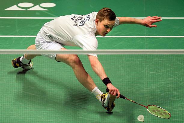 羽毛球選手黃雅瓊的球拍磅數(shù)是多少？?jī)?nèi)行告訴你