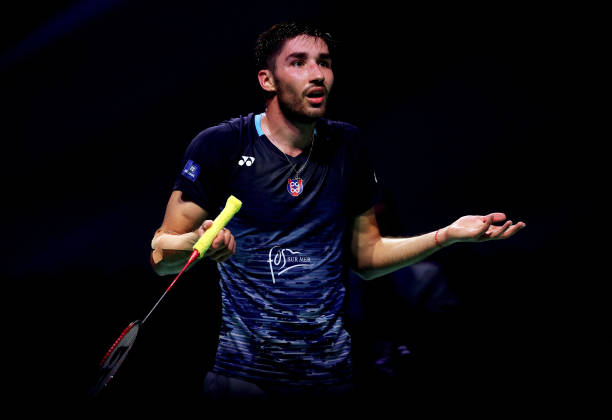 輕松上手！成人羽毛球入門第一課：基本步伐與移動技巧