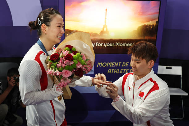 為什么頂級羽毛球運動員都重視發(fā)球？發(fā)球戰(zhàn)術全解析