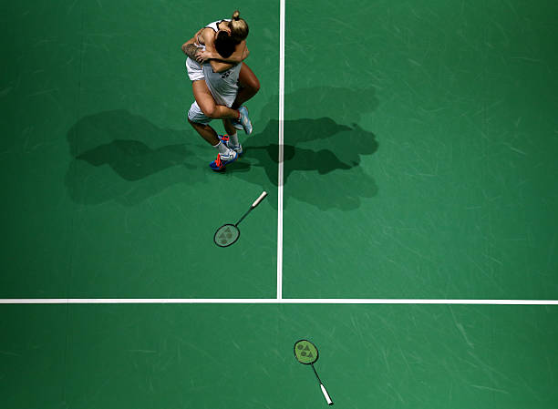 羽毛球提拉球慢動(dòng)作分解：掌握正確揮拍軌跡