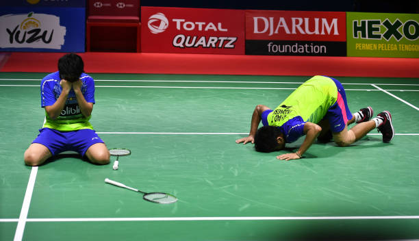 碳纖維還是鋁合金？不同材質(zhì)羽毛球單拍品牌對比