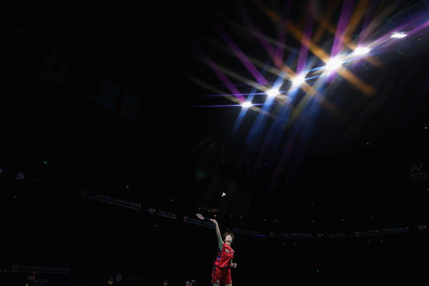 羽毛球單打VS雙打：人數(shù)、規(guī)則與戰(zhàn)術(shù)差異對(duì)比