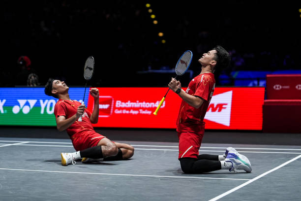 羽毛球拍品牌標(biāo)志大全：從Yonex到Victor，帶名稱解析