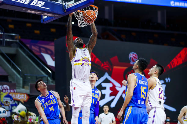 蒂姆·鄧肯的身體數據：為何他能在NBA屹立19年不倒