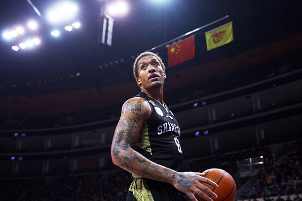 從姚明到易建聯(lián)：CBA總決賽中的中國(guó)籃球巨星