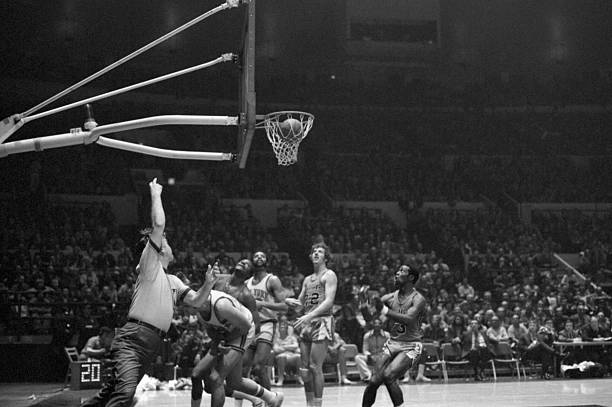 小區(qū)籃球場(chǎng)尺寸規(guī)劃：如何合理利用有限空間？