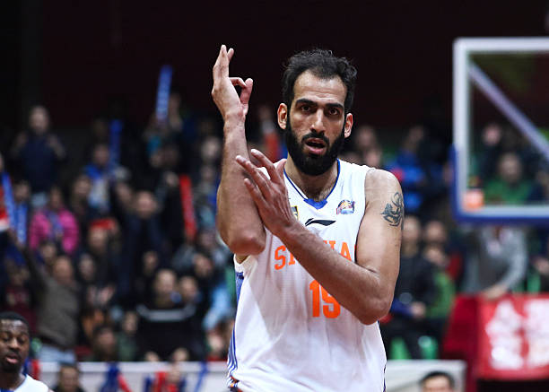 長傳快攻戰(zhàn)術(shù)詳解：從發(fā)起到終結(jié)的完整圖解