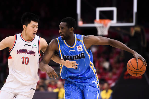 “收球”到底怎么算？搞懂這一點，徹底避免二次運球違例