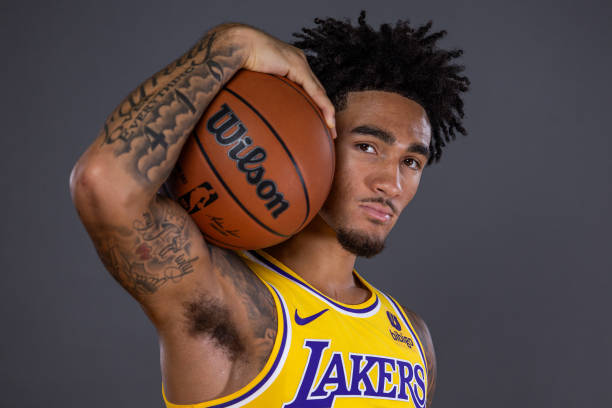 總冠軍慶典：頒獎(jiǎng)儀式后的狂歡與淚水