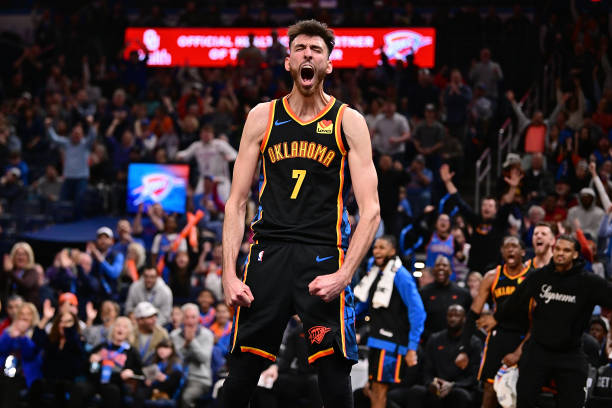 巔峰對決！CBA總決賽CCTV5現(xiàn)場直播，誰將問鼎？