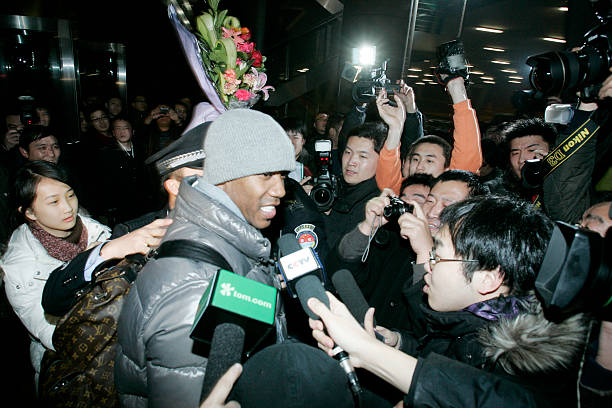 帶球撞人是什么意思?籃球規(guī)則中的常見誤區(qū)