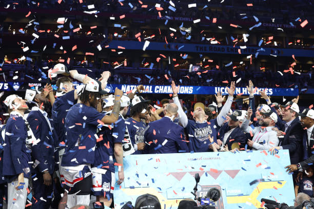 籃球場(chǎng)尺寸標(biāo)準(zhǔn)大全：從三分線到罰球區(qū)