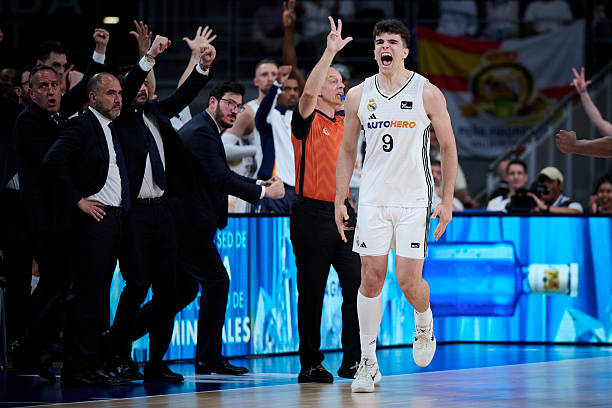 回顧喬丹時(shí)代：98直播網(wǎng)帶你重溫NBA黃金歲月！