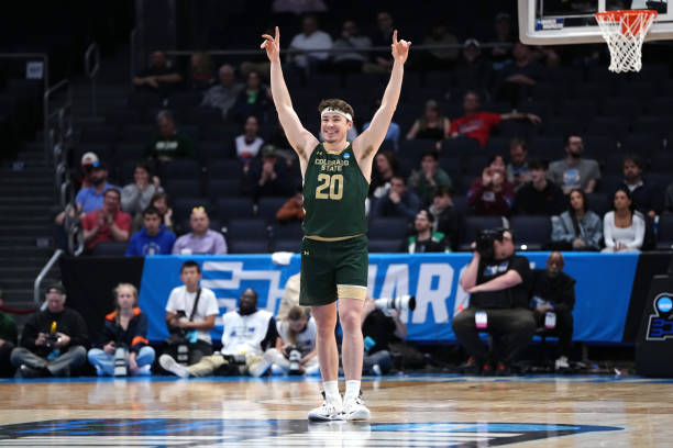 2024年CBA第三階段賽程全解析：主場優(yōu)勢成關(guān)鍵因素