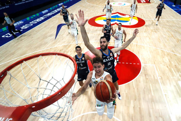 實(shí)戰(zhàn)中二運(yùn)犯規(guī)的典型案例分析