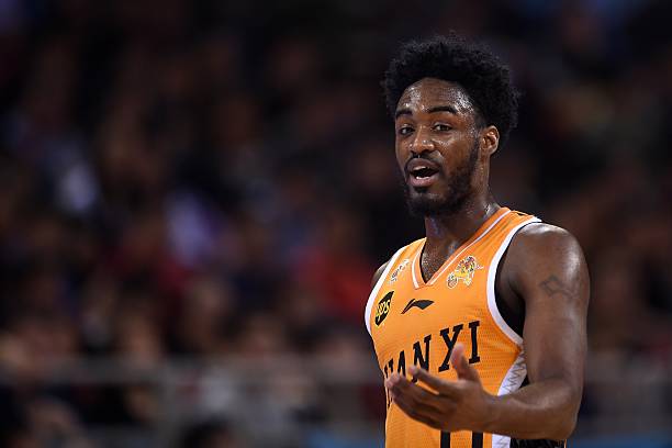 緯來(lái)體育NBA直播互動(dòng)活動(dòng)，贏取限量版球星簽名禮品