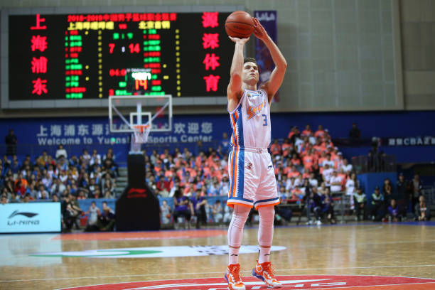 籃球場(chǎng)施工常見問題及解決方案：從地基處理到表面維護(hù)