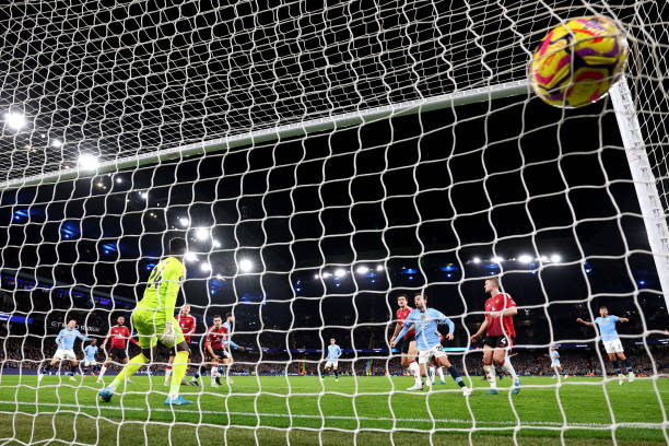 丹尼斯·博格坎普的婚姻生活：妻子如何支持他的職業(yè)生涯