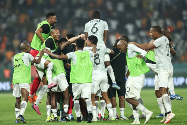 從本澤馬到姆巴佩：法國隊(duì)10號球衣的演變史