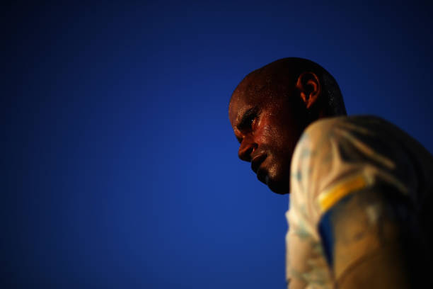 里昂vs馬賽：法甲德比戰(zhàn)，專家比分預(yù)測與深度解析