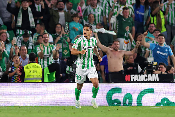 梅斯生死戰(zhàn)！法甲附加賽關(guān)鍵對決比分預測與勝負關(guān)鍵點