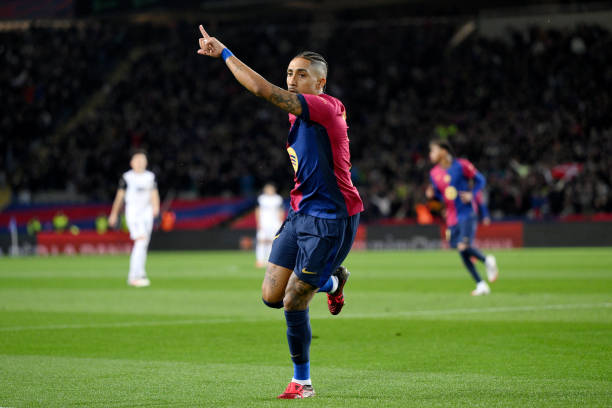 解說(shuō)員破音！卡洛斯驚天遠(yuǎn)射進(jìn)球原聲回放