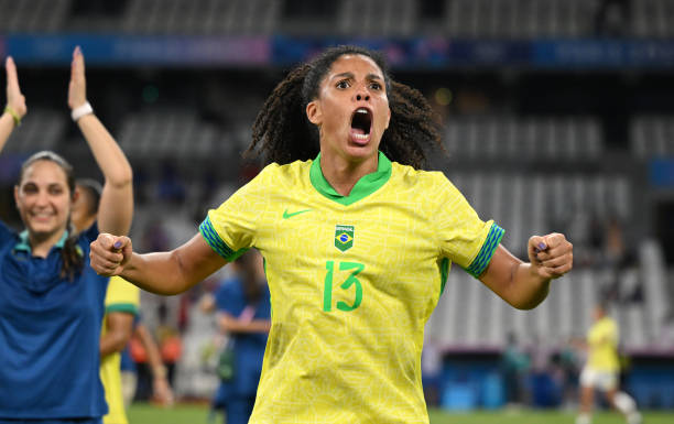 梅西頭球破門gif：小身材大能量的完美體現(xiàn)