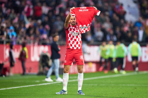 球迷投票：你心中的GOAT是馬拉多納還是羅納爾多？