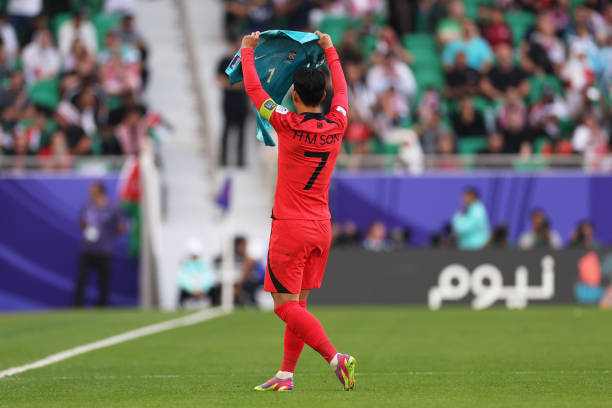 歐冠賽程全覽：從小組賽到?jīng)Q賽的完整時(shí)間線