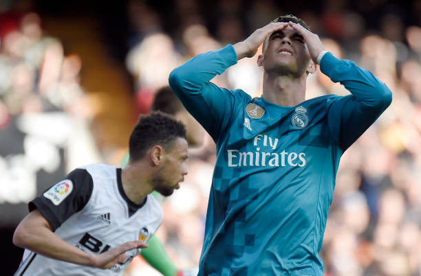 足球場上的數(shù)學(xué)奇跡：點(diǎn)球大戰(zhàn)0-0的概率有多低？