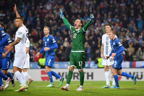 喬治娜產(chǎn)后首度亮相，身材恢復神速驚艷全網(wǎng)