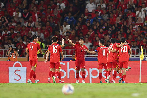 貝克漢姆發(fā)型進化史：為什么中分成為他的標(biāo)志性造型？