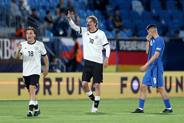 告別曼聯(lián)！C羅轉(zhuǎn)會沙特，職業(yè)生涯迎來新篇章