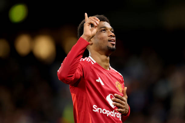 法乙最新積分榜：黑馬球隊(duì)強(qiáng)勢(shì)領(lǐng)跑，傳統(tǒng)勁旅陷入困境