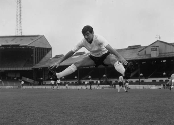 單刀犯規(guī)頻發(fā)：現(xiàn)代足球的防守策略演變