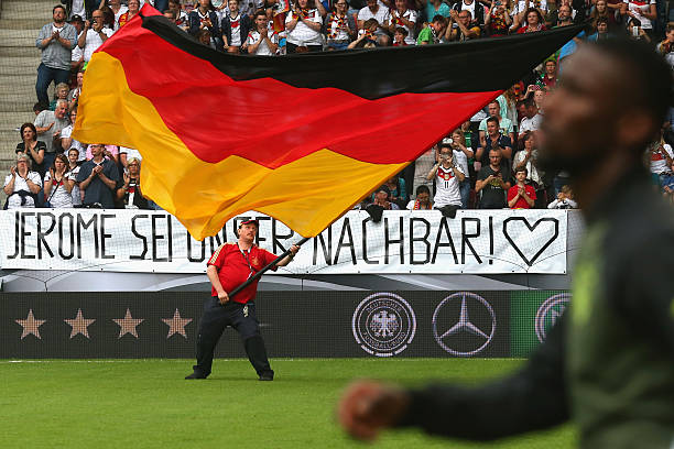 為什么11人制足球場(chǎng)的長(zhǎng)寬有浮動(dòng)范圍？規(guī)則解讀