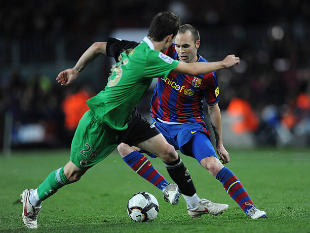 羅納爾多十大經(jīng)典慶祝動(dòng)作：從搖籃舞到手指天空的永恒記憶