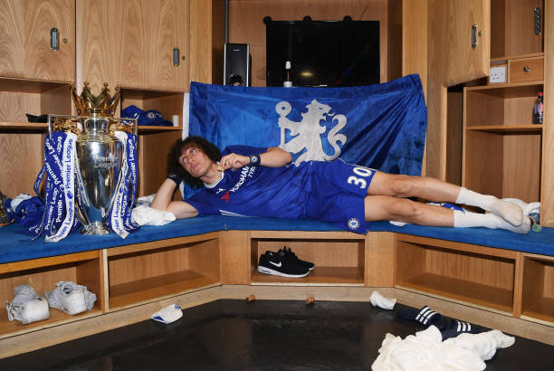 球迷憤怒離場！巴薩主場0-2再負，歐冠小組墊底