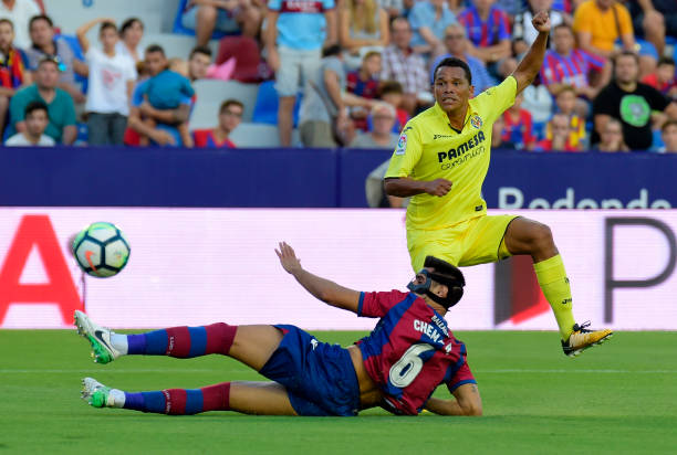 歐冠16強(qiáng)首回合盤點(diǎn)：黑馬突圍還是傳統(tǒng)豪門穩(wěn)贏？