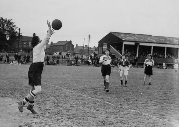 歐冠小組賽積分榜：死亡之組形勢膠著，兩大豪門命懸一線！