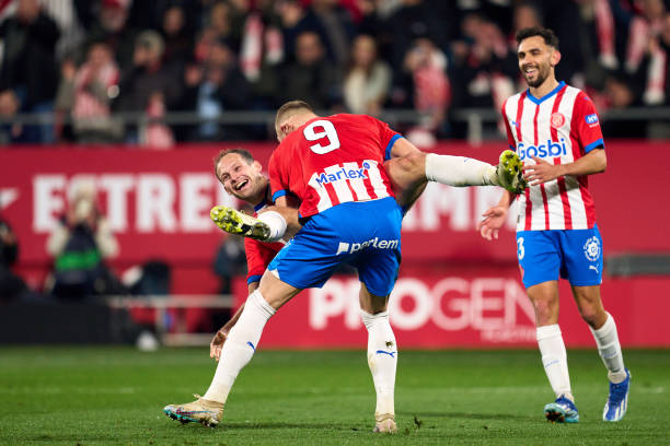 黑馬先下一城，傳統(tǒng)勁旅終場扳平比分