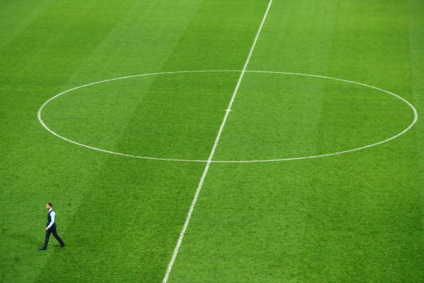 一圖看懂：標(biāo)準(zhǔn)五人制足球場(chǎng)尺寸與標(biāo)記全解析