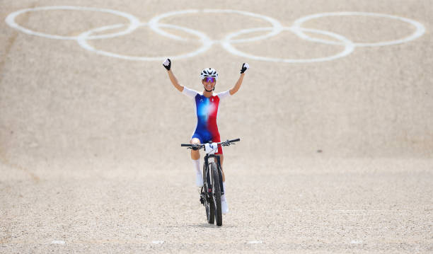 奧運男單乒乓球決賽：中國選手強勢衛(wèi)冕，再創(chuàng)輝煌