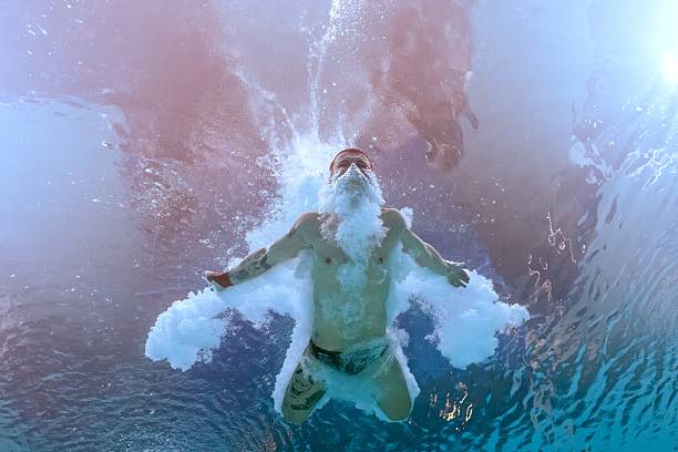 蘇炳添在暨南大學開設的課程有哪些？