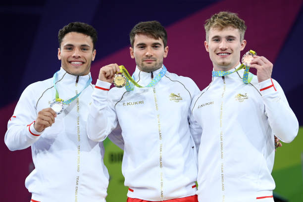 版本強勢組合推薦：博爾特打法裝備搭配0最優(yōu)配置方案